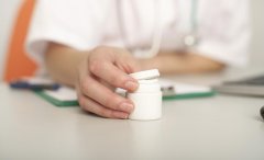 �ɶ�����ʹ����ҽԺ�ĺ�